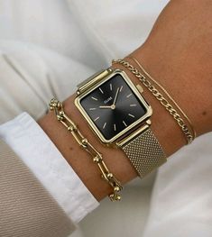 ❗️ Nuevo Producto ⚜️ | LuxeSet™ - Reloj La Tétragone Mesh negro y dorado🧩💖